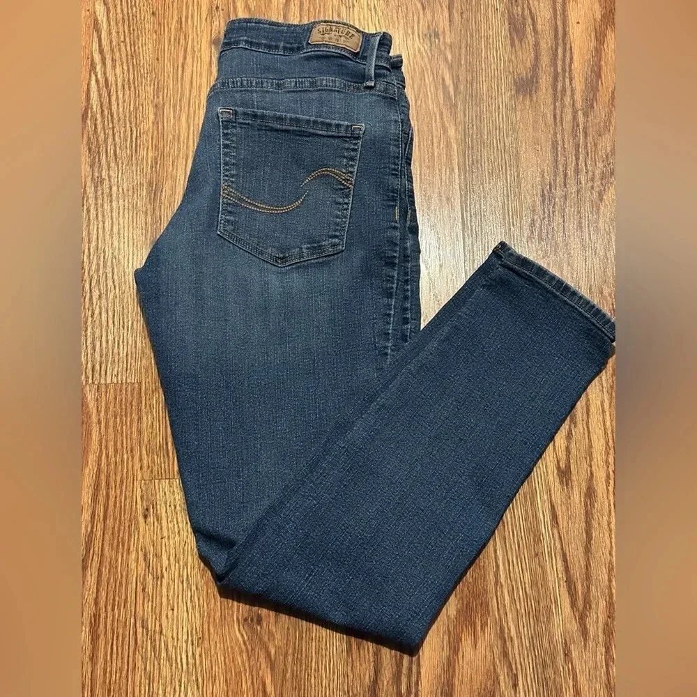 Signature by Levi skinny jeans
